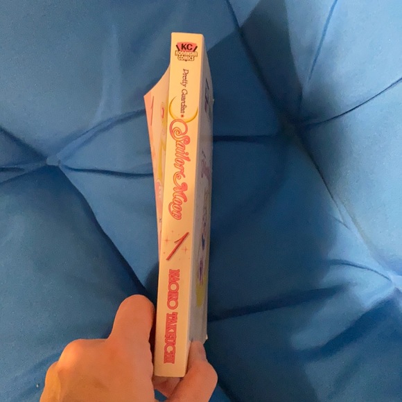 Anime Comics Volume1 PrettyGuardianSailorMoon ByNaokoTakeuchi ExcellentCondition - Picture 3 of 8